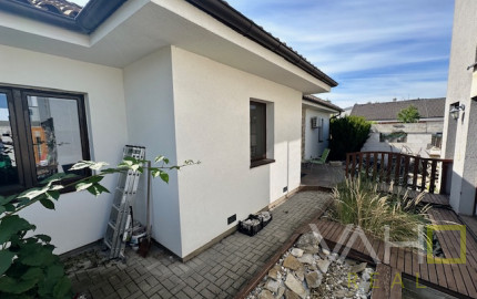 ,,ZNÍŽENÁ CENA ,,NA PREDAJ Luxusný rodinný dom