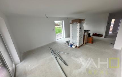 Predaj moderného rodinného domu v obci Červeník