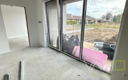 Predaj moderného rodinného domu v obci Červeník