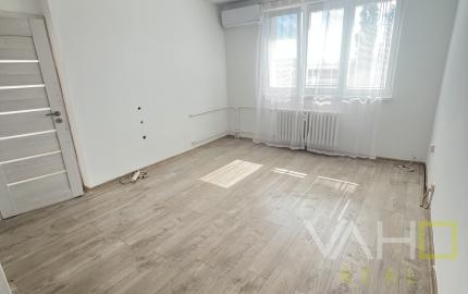 KOMPLETNE PREROBENÝ 3- izbový byt, Hlohovec