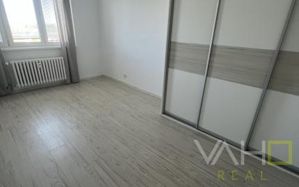 KOMPLETNE PREROBENÝ 3- izbový byt, Hlohovec