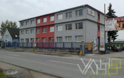 Prenájom kancelárskych  priestorov, parkovanie v areáli,  Trstínska ul., Trnava