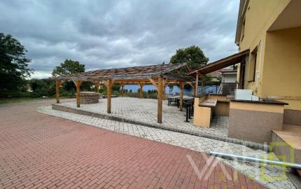 VAHOreal* NOVÁ CENA!! RODINNÝ DOM, REŠTAURÁCIA, Pozemok 788m2, obec Bučany