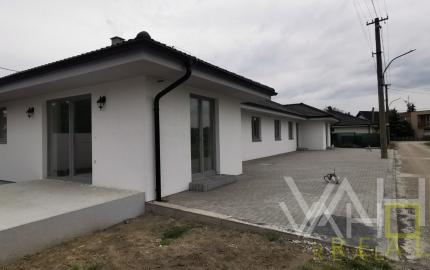 VAHOreal*NOVOSTAVBA, SUPER CENA, 3 -izb. rodinný dom, Dubovany