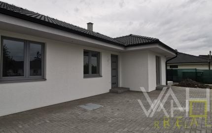 VAHOreal*NOVOSTAVBA, SUPER CENA, 3 -izb. rodinný dom, Dubovany