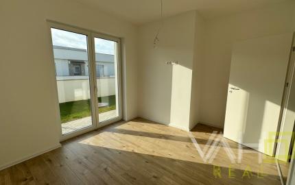 SKOLAUDOVANÁ MODERNÁ NOVOSTAVBA 4IZB. RODINNÉHO DOMU V OBCI JELKA