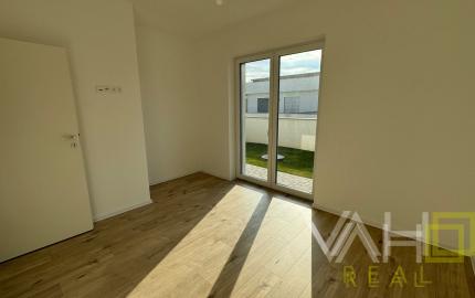 SKOLAUDOVANÁ MODERNÁ NOVOSTAVBA 4IZB. RODINNÉHO DOMU V OBCI JELKA