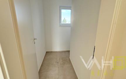 SKOLAUDOVANÁ MODERNÁ NOVOSTAVBA 4IZB. RODINNÉHO DOMU V OBCI JELKA