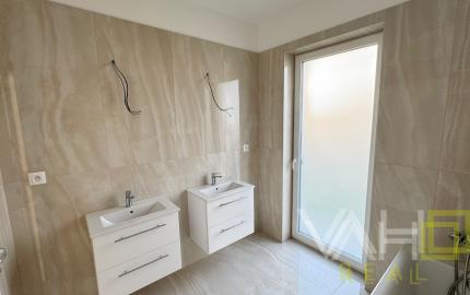 SKOLAUDOVANÁ MODERNÁ NOVOSTAVBA 4IZB. RODINNÉHO DOMU V OBCI JELKA