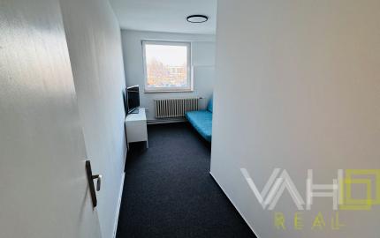 PRENÁJOM KANCELÁRSKYCH PRIESTOROV, 16m2 v lukratívnej časti Trnavy