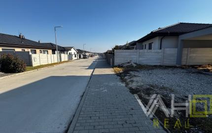 Predaj moderného 4-izbového rodinného domu v Bolerázi