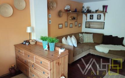 VAHOreal*Unikátna ponuka: Celoročne obývateľná chata pri vode s vlastným mólom ,, znížená cena ,,