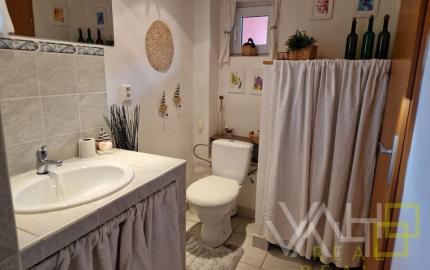 VAHOreal*Unikátna ponuka: Celoročne obývateľná chata pri vode s vlastným mólom ,, znížená cena ,,