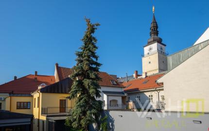NA PRENÁJOM 2-izbový kancelársky priestor na Trojičnom námestí, Trnava