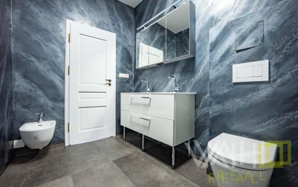 NA PRENÁJOM 2-izbový kancelársky priestor na Trojičnom námestí, Trnava