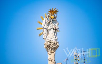 NA PRENÁJOM 2-izbový kancelársky priestor na Trojičnom námestí, Trnava