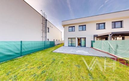 VAHOreal* NOVÁ CENA!! KRÁSNA ŠTVRŤ NOVÝCH RD, 5izb. dom, garáž, Kamenná cesta, Trnava