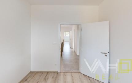 VAHOreal* NOVÁ CENA!! KRÁSNA ŠTVRŤ NOVÝCH RD, 5izb. dom, garáž, Kamenná cesta, Trnava