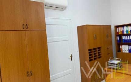Prenájom  exkluzívnych kancelárskych priestorov v centre Trnavy na ul. Hviezdoslavova