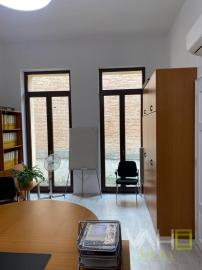 Prenájom  exkluzívnych kancelárskych priestorov v centre Trnavy na ul. Hviezdoslavova