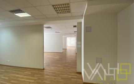 KANCELÁRSKE PRIESTORI PRIAMO V CENTRE, výmera 188,87 m2,Hviezdoslavova, Trnava