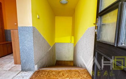 ZĽAVA 20 000 €! Dvojgeneračný rodinný dom v centre Majcichova – bývanie aj investičná príležitosť