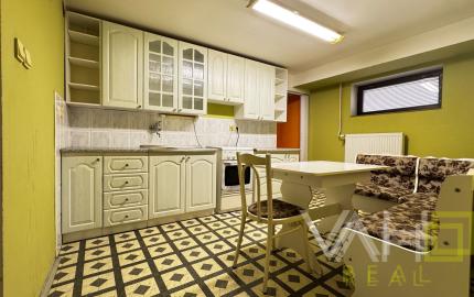 ZĽAVA 20 000 €! Dvojgeneračný rodinný dom v centre Majcichova – bývanie aj investičná príležitosť