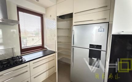 Na predaj priestranný 5-izbový rodinný dom s altánkom a krásnou záhradou v obci Čataj