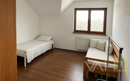 Moderný 5izbový dvojpodlažný rodinný dom v Rovinke