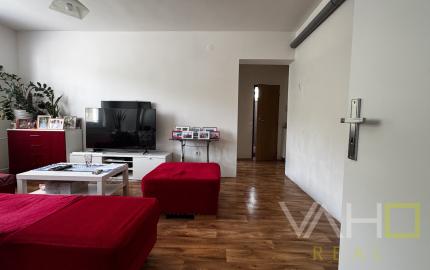 REZERVOVANÉ!!! 3‑izbový byt (85 m²) s garážou a loggiou v  obci Hrádok