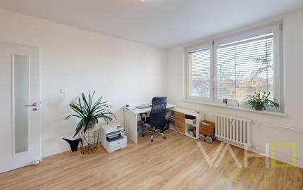 PRENAJATÉ ! NA PRENÁJOM nadrozmerný 3 izbový byt, A. Kubinu, Trnava