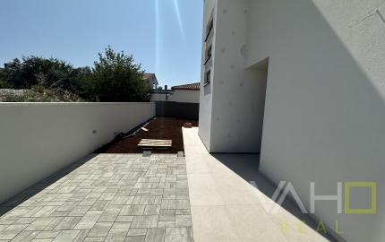 VAHOreal* EXKLUZÍVNE IBA u NÁS!! 4 LUXUSNÉ RD s BAZÉNOM v CHORVÁTSKU