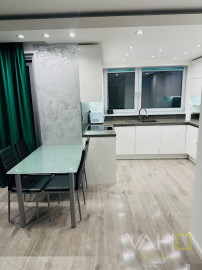 ,,PREDANÝ ,,  Moderná novostavba vo Vlčkovciach