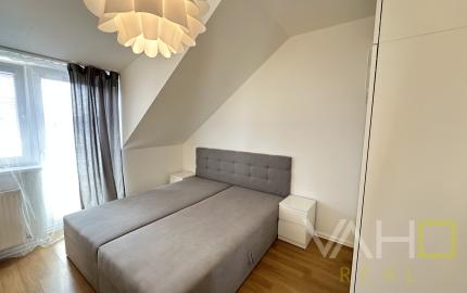 PREDANÉ! Kompletne zariadený 1,5 - izbový byt s parkingom v Bielom Kostole