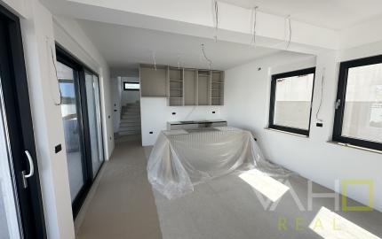 EXKLUZÍVNE IBA u NÁS!! 4 LUXUSNÉ RD s BAZÉNOM v CHORVÁTSKU