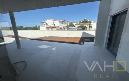 EXKLUZÍVNE IBA u NÁS!! 4 LUXUSNÉ RD s BAZÉNOM v CHORVÁTSKU