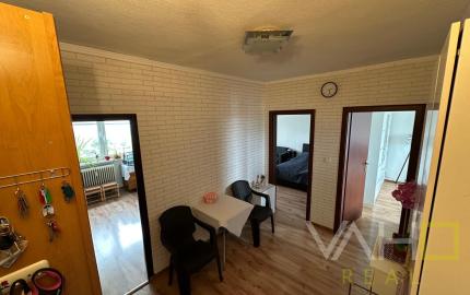 ,,ÚSPEŠNÝ predaj ,,  3i byt s balkónom, Hospodárska