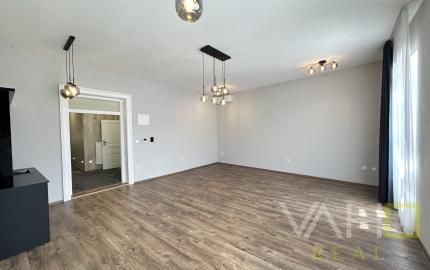 NA PRENÁJOM 2-izbový kancelársky priestor na Trojičnom námestí, Trnava