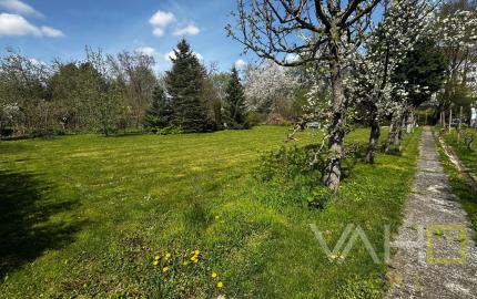 Záhrada v Suchej nad Parnou: Ideálne miesto pre váš záhradný domček a relax