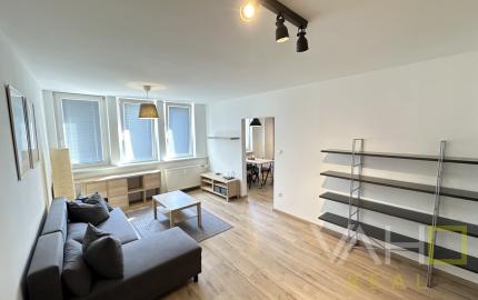 ✨ PRENÁJOM – 2-izbový byt priamo v centre Trnavy s parkovaním ✨