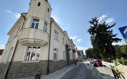 LUXUSNÝ PRENÁJOM KANCELÁRSKYCH PRIESTOROV – TRNAVA, NÁMESTIE SNP