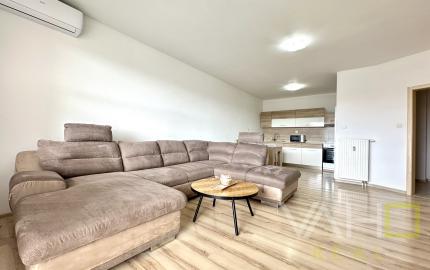 PRENAJATÉ! 2-izbový byt na Botanickej ulici v Trnave s parkovaním v garáži