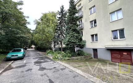 🏡 REZERVOVANÉ ! 2-izbový byt vo vyhľadávanej lokalite Trnavy – ulica Ľudmily Podjavorinskej