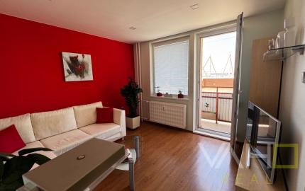 🏡REZERVOVANÉ!!!!!Na predaj 2-izbový byt po kompletnej rekonštrukcii, Trnava – Spartakovská ul.