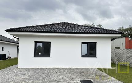 NA PREDAJ!  NOVOSTAVBA 4-izbového rodinného domu, Cífer