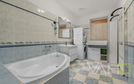 🌿 Exkluzívny 5-izbový rodinný dom v Reci – pokoj, súkromie a nadštandardné bývanie