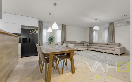 🌿 Exkluzívny 5-izbový rodinný dom v Reci – pokoj, súkromie a nadštandardné bývanie