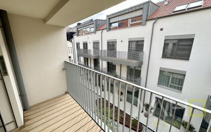 PRENÁJOM – 2-izbový štýlový byt v Rezidencii Hviezdoslavova, centrum Trnavy