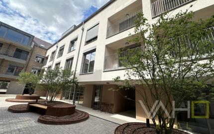 PRENÁJOM – 2-izbový štýlový byt v Rezidencii Hviezdoslavova, centrum Trnavy