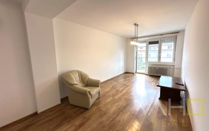 PRENAJATÉ ! PRENÁJOM 2-izbového bytu s balkónom – Ľ. Podjavorinskej, Trnava